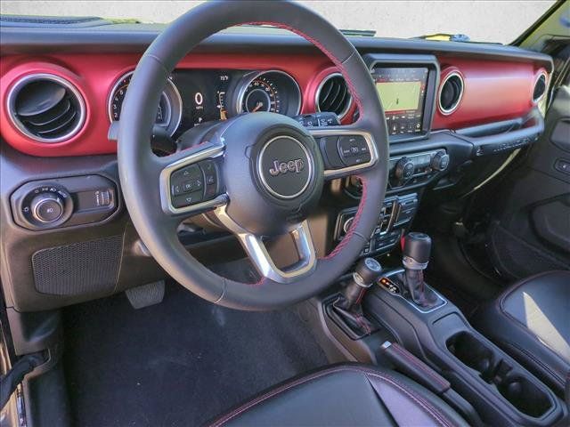 Used 2023 Jeep Wrangler Unlimited Rubicon w/ Cold Weather Group AWD/4WD image 10