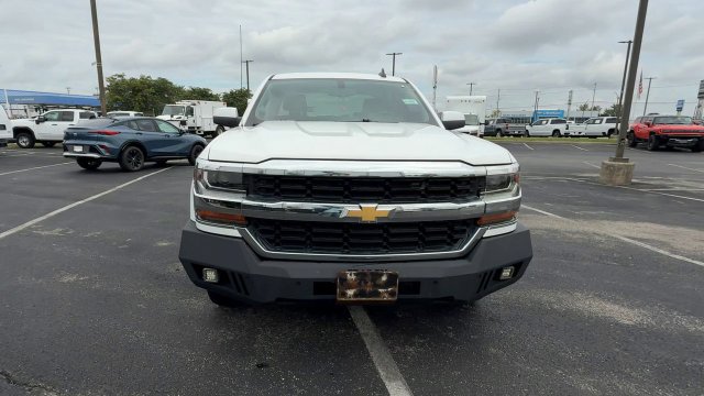 Used 2018 Chevrolet Silverado 1500 LT w/ All Star Edition RWD image 3