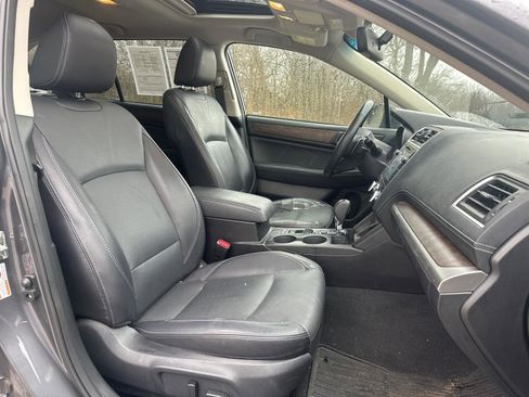 Used 2018 Subaru Outback 2.5i Limited image 17