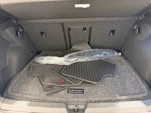 Used 2024 Volkswagen GTI Autobahn image 33