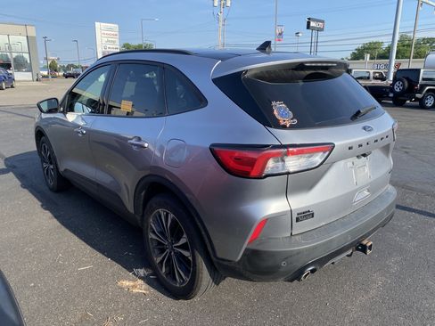 Used 2022 Ford Escape SEL w/ SEL Stealth AWD Package image 4