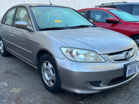 Used 2004 Honda Civic Hybrid Sedan image 2