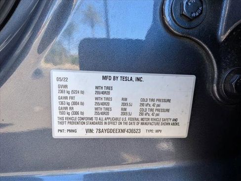 Used 2022 Tesla Model Y Long Range image 24