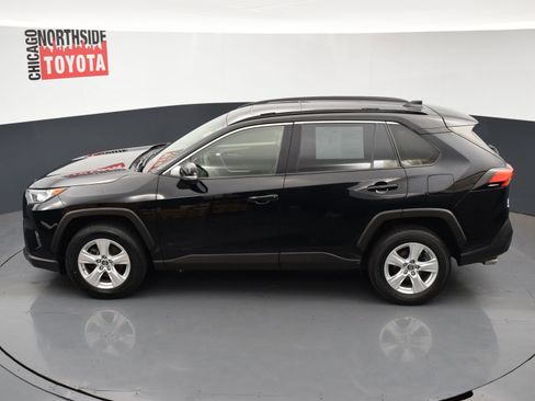 Used 2019 Toyota RAV4 XLE image 18