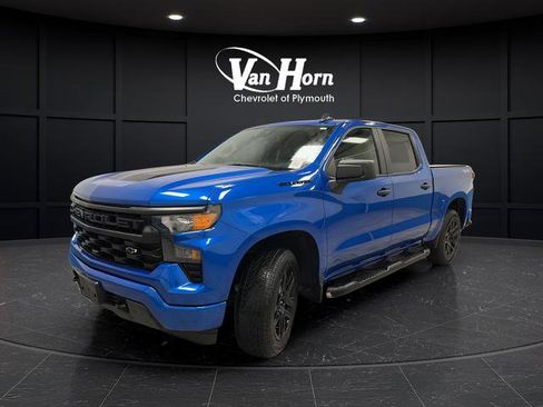 Used 2022 Chevrolet Silverado 1500 Custom w/ Rally Edition AWD/4WD image 3