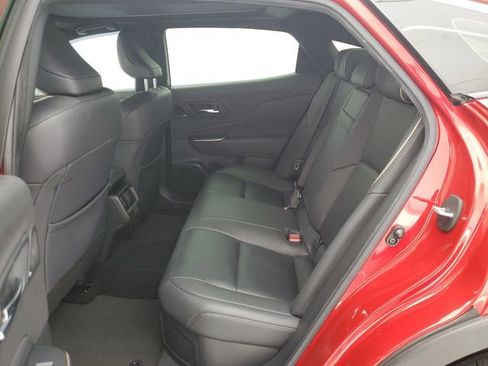 Used 2023 Toyota Crown Limited image 13