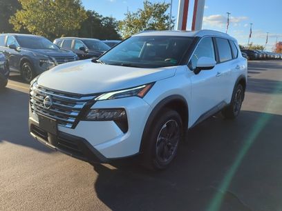 Used 2026 Nissan Rogue SV w/ SV Premium Package