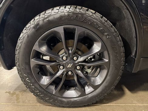 Used 2023 Dodge Durango GT image 27