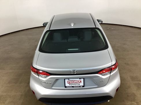 Used 2023 Toyota Corolla LE FWD image 11