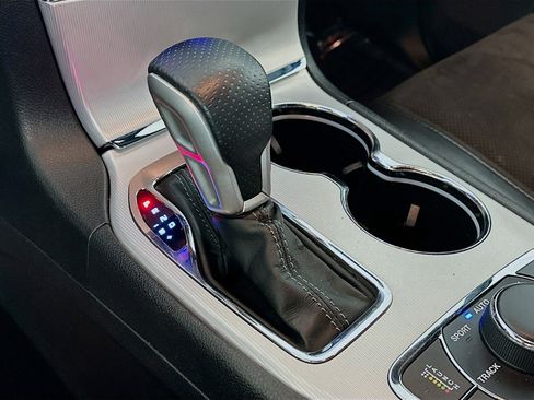 Used 2020 Jeep Grand Cherokee SRT image 17