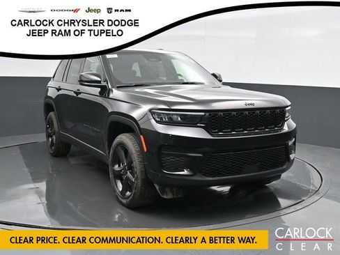 New 2025 Jeep Grand Cherokee Altitude image 8