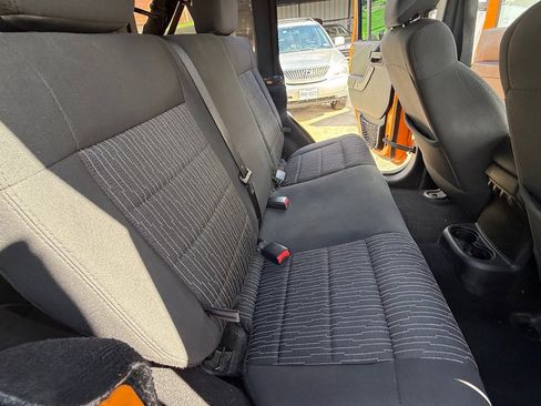 Used 2012 Jeep Wrangler Unlimited Sport image 21