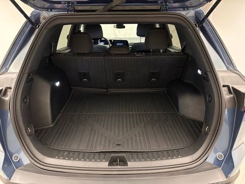 Used 2025 Chevrolet Equinox LT image 18