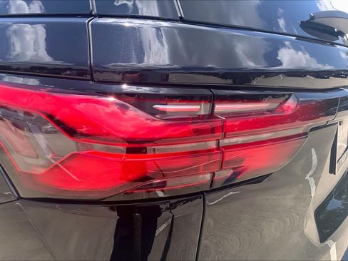Used 2023 Chevrolet Traverse Premier w/ Redline Edition FWD image 54