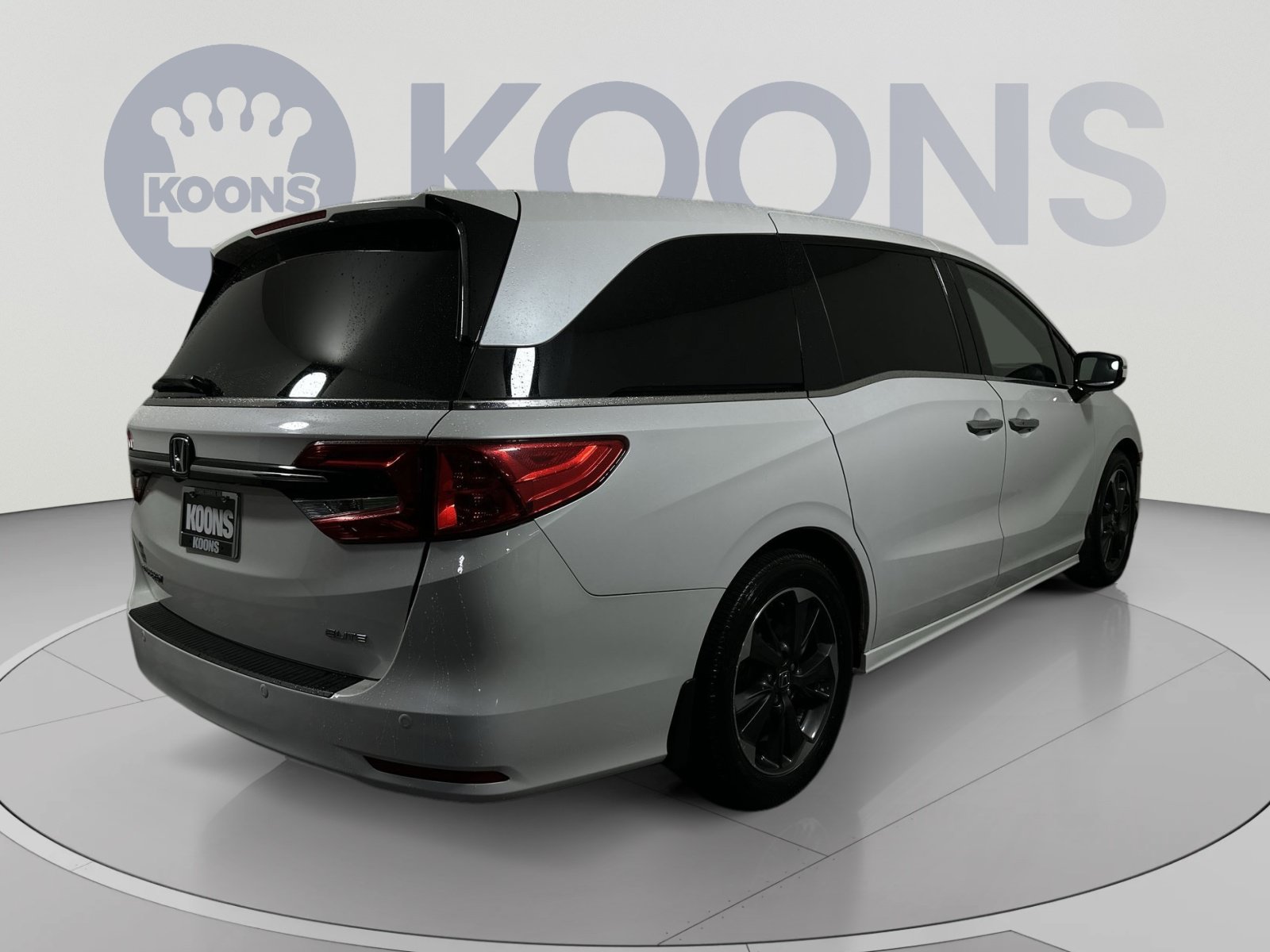 Used 2024 Honda Odyssey Elite image 7