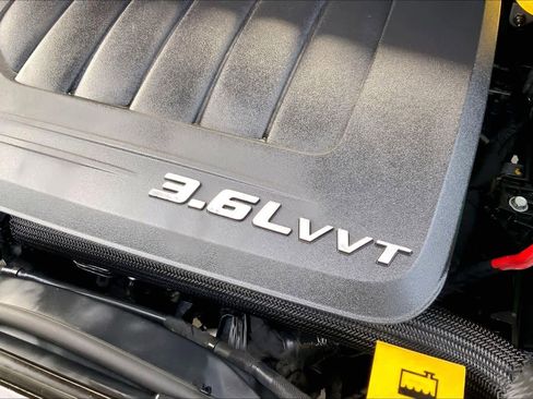 Used 2014 Chrysler Town & Country Touring w/ Trailer Tow Group image 31