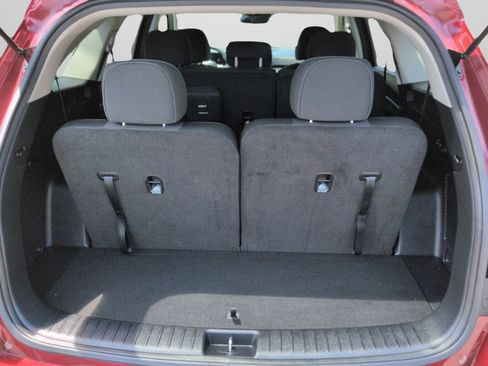 Certified 2025 Kia Sorento LX FWD image 17