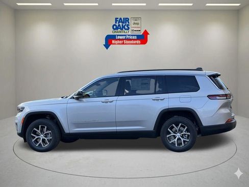 New 2025 Jeep Grand Cherokee L Limited w/ Luxury Tech Group II AWD/4WD image 10
