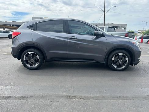 Used 2018 Honda HR-V EX image 4
