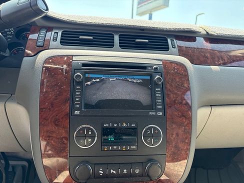 Used 2008 Chevrolet Tahoe LTZ w/ LTZ Preferred Equipment Group RWD image 17