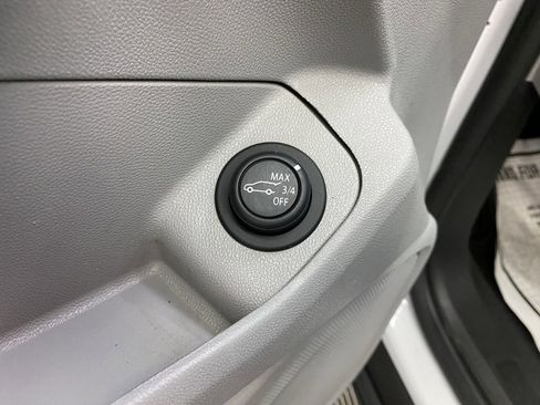 Used 2022 GMC Terrain SLT image 28