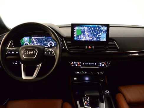 Certified 2023 Audi Q5 e Premium Plus w/ Premium Plus Package image 4