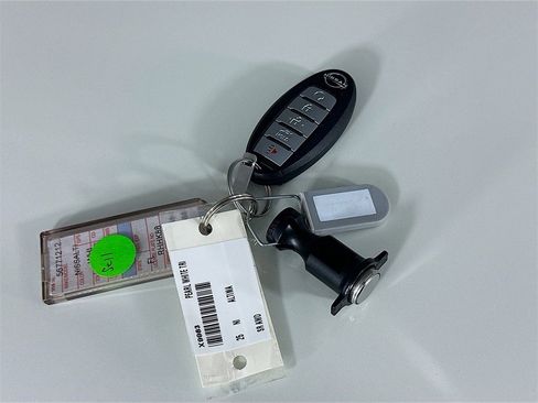 Used 2025 Nissan Altima 2.5 SR image 32