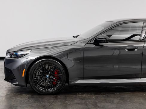Used 2026 BMW M5 w/ Executive Package AWD/4WD image 10