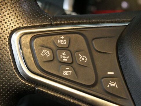 Used 2021 Chevrolet Malibu LT image 20