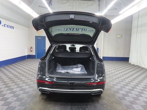 Used 2023 Audi Q5 2.0T Premium w/ Convenience Package image 30