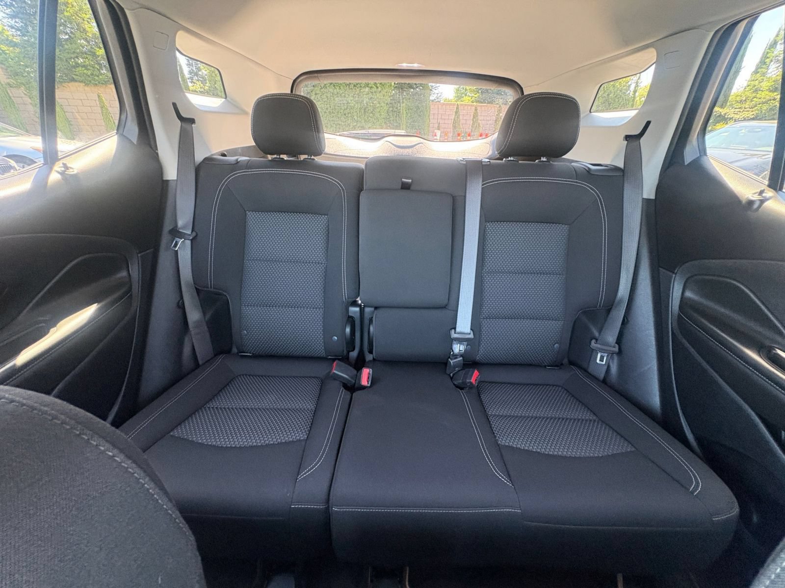 Used 2024 GMC Terrain SLE FWD image 38