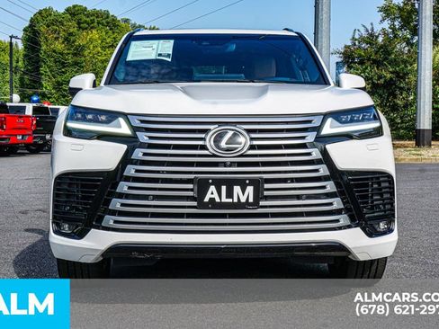 Used 2023 Lexus LX 600 4WD w/ Interior Upgrade Package image 10