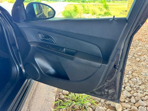 Used 2016 Chevrolet Cruze LT w/ RS Package FWD image 22