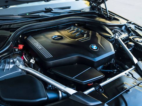 Used 2021 BMW 530i w/ M Sport Package RWD image 48