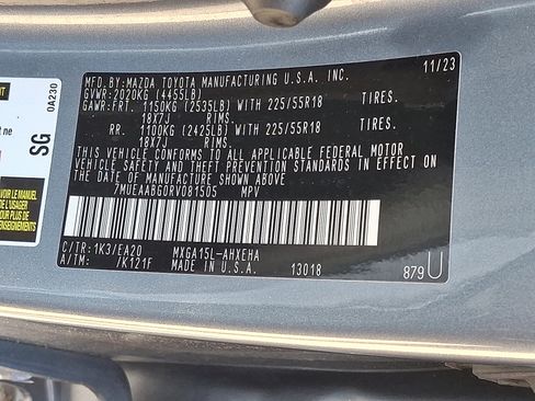 Used 2024 Toyota Corolla Cross XLE AWD/4WD image 27
