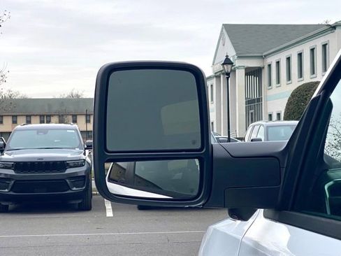 New 2026 RAM 1500 4x4 Crew Cab image 12