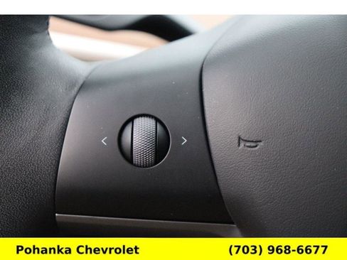 Used 2024 Tesla Model Y Performance image 10