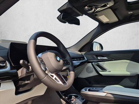 New 2027 BMW X2 xDrive28i AWD/4WD image 3