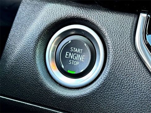 Used 2023 Chevrolet Colorado Trail Boss image 20