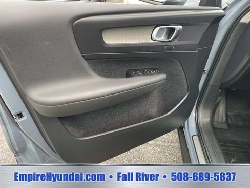 Used 2020 Volvo XC40 T5 Inscription w/ Protection Package AWD/4WD image 18