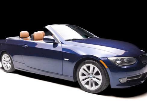 Used 2011 BMW 328i Convertible RWD image 23