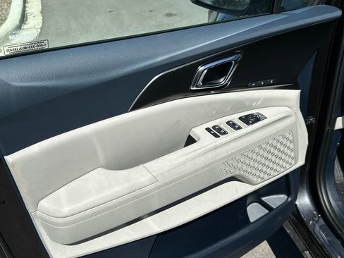 New 2026 Kia Carnival SX FWD image 10