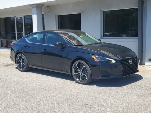 New 2026 Nissan Altima 2.5 SR FWD image 21
