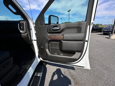 Certified 2022 GMC Sierra 2500 Denali AWD/4WD image 16