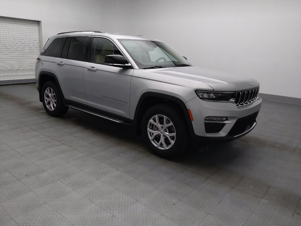 Used 2022 Jeep Grand Cherokee Limited w/ MOPAR Finishing Package RWD image 11