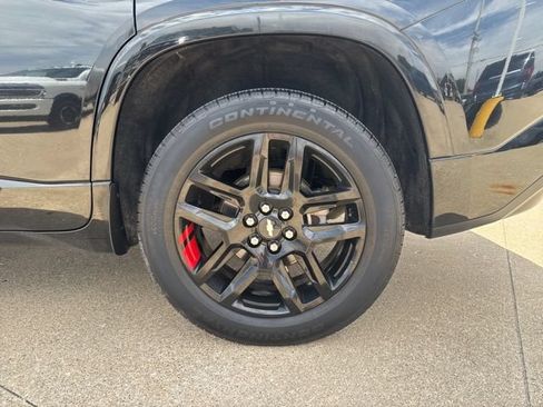 Used 2020 Chevrolet Traverse Premier w/ Redline Edition AWD/4WD image 11