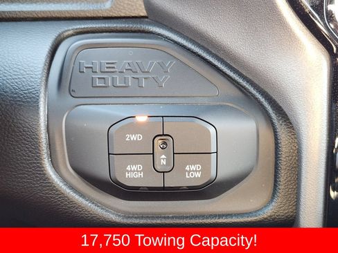 Used 2025 RAM 2500 Big Horn AWD/4WD image 31
