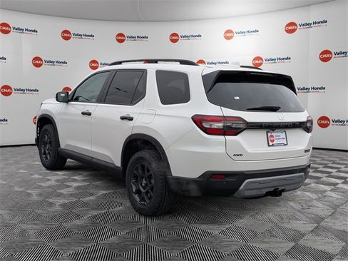 New 2025 Honda Pilot TrailSport image 7