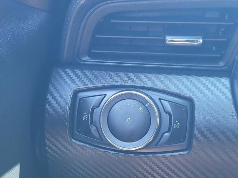 Used 2023 Ford Mustang Convertible RWD image 17
