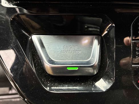 Used 2022 GMC Sierra 1500 AT4 image 17